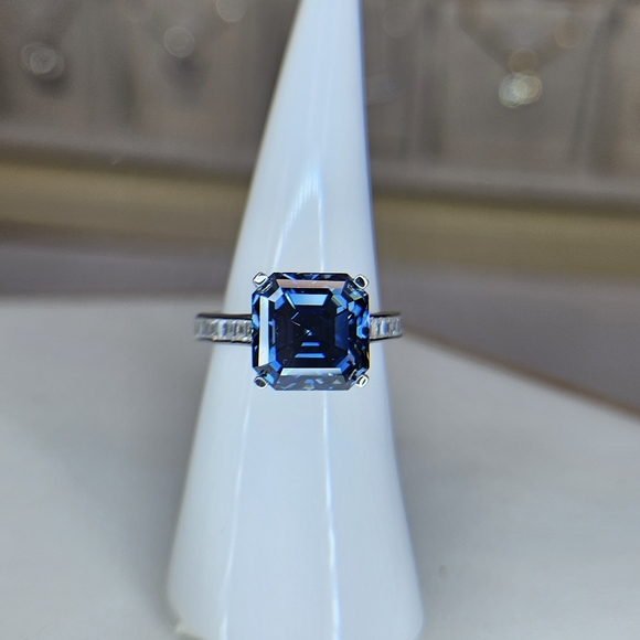 5ct Sapphire Blue Assher Cut MoissaniteRing